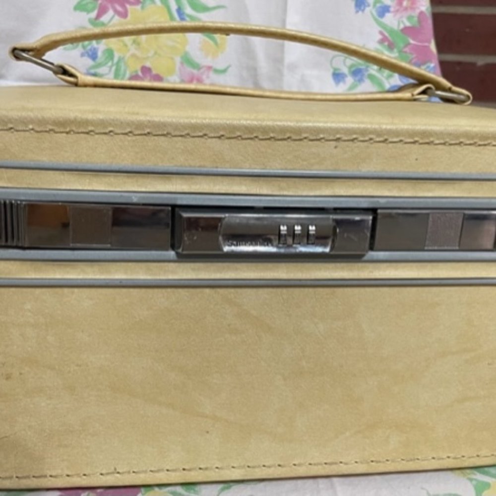 Samsonite Vintage Train Case 1960s Butter Yellow Silhouette Elevated Picnic